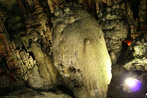 Niesamowite wnętrze jaskini