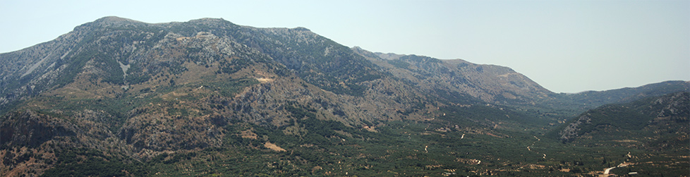Widok na dolinę z drogą wiodącą na płaskowyż Lasithi